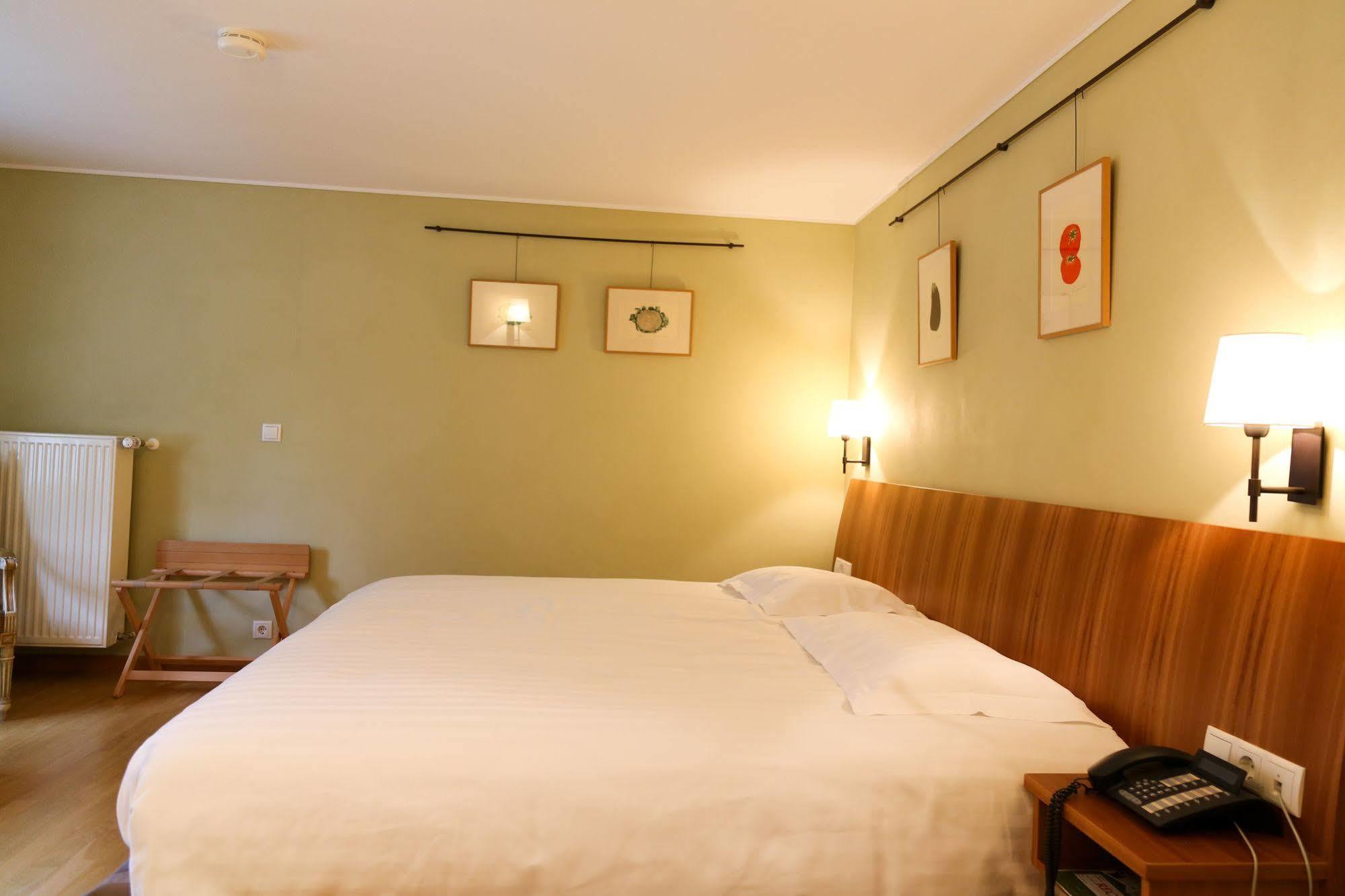 Manoir Kasselslay Hotel Clervaux Bagian luar foto