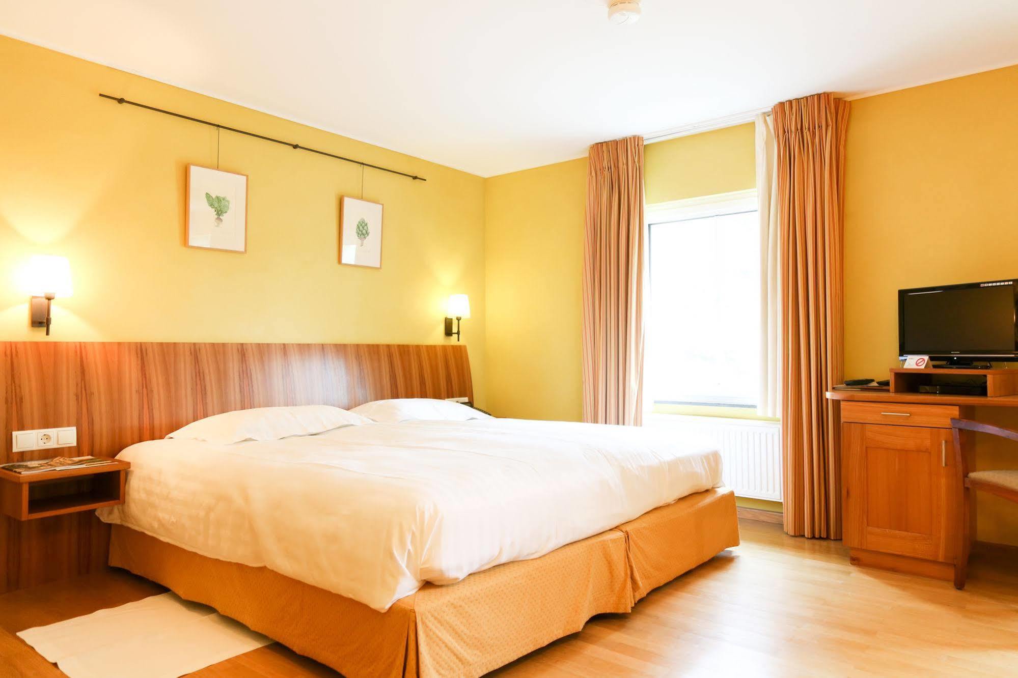 Manoir Kasselslay Hotel Clervaux Bagian luar foto