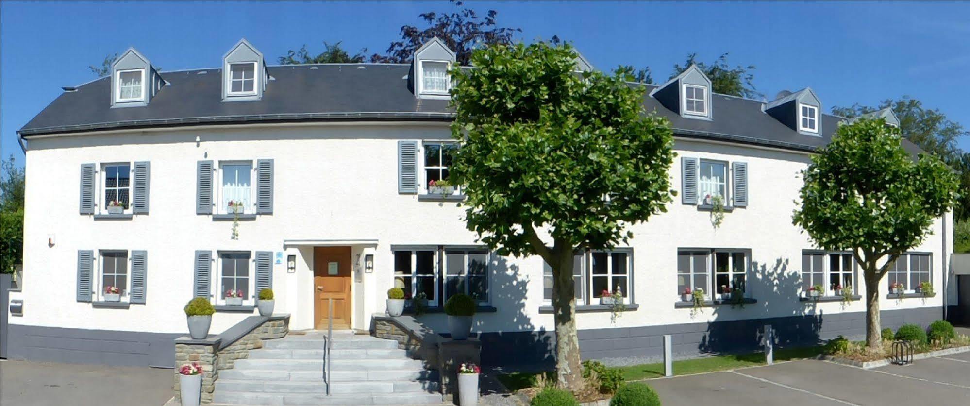 Manoir Kasselslay Hotel Clervaux Bagian luar foto